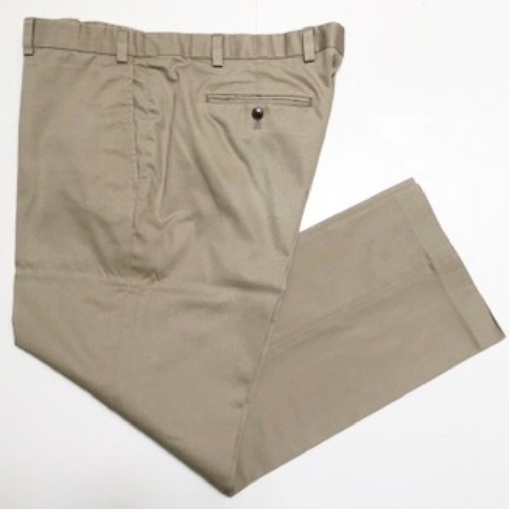 EDDIE BAUER Men’s Flat Front Khaki Chinos Pants 40 W/30 L